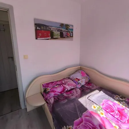 2 Bedroom Flat In Baltjik